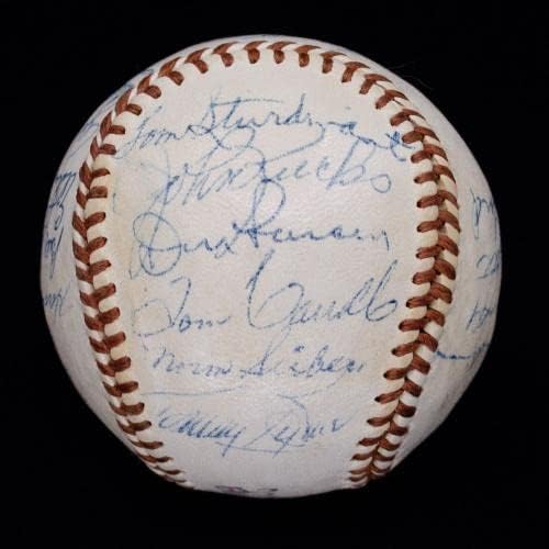 1957 Бейзболна отбор Ню Йорк Янкис подписа бейзболни топки (23) Мики Мэнтл Йога Берра JSA BB72100 - Бейзболни топки